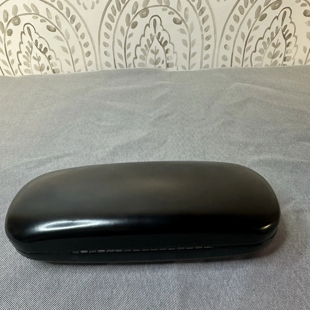 Saks Fifth Avenue Black Hard Shell‎ Case Eye Glasses Case NEW Authentic